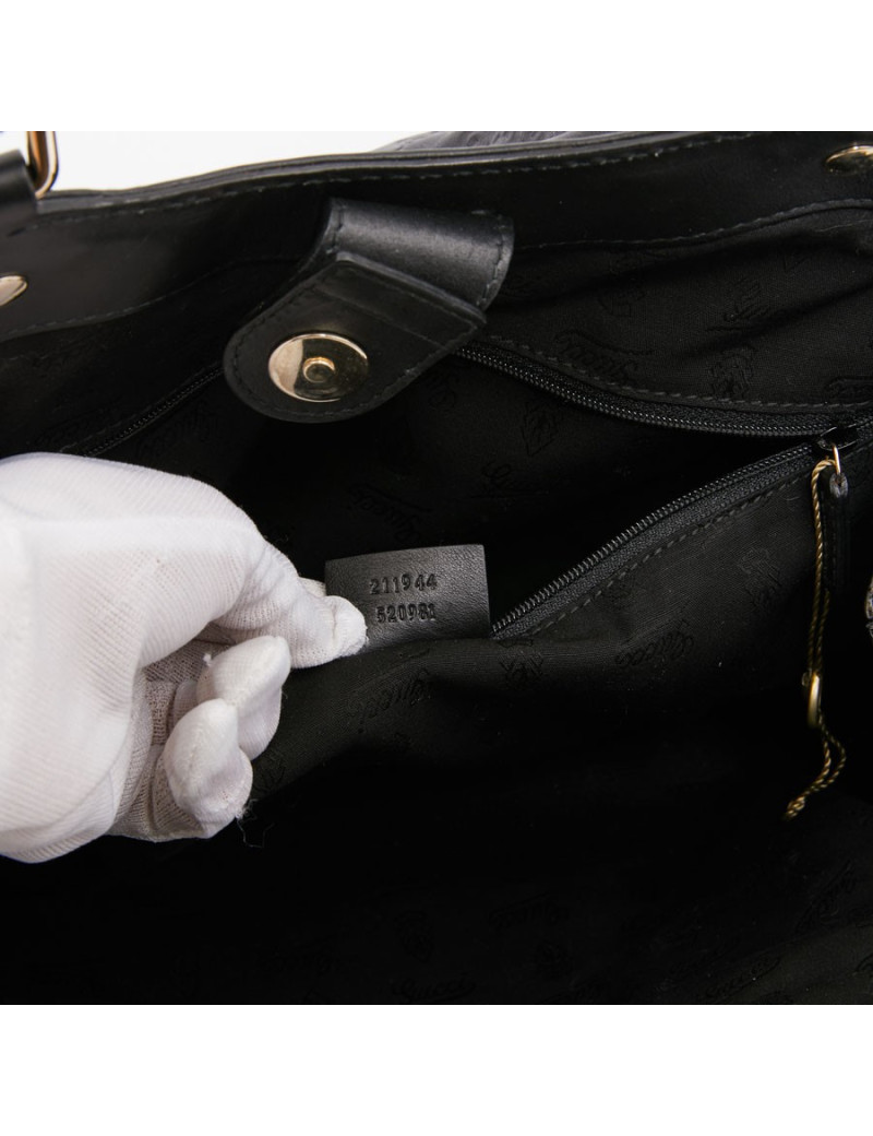 Sac GUCCI noir cuir embossé