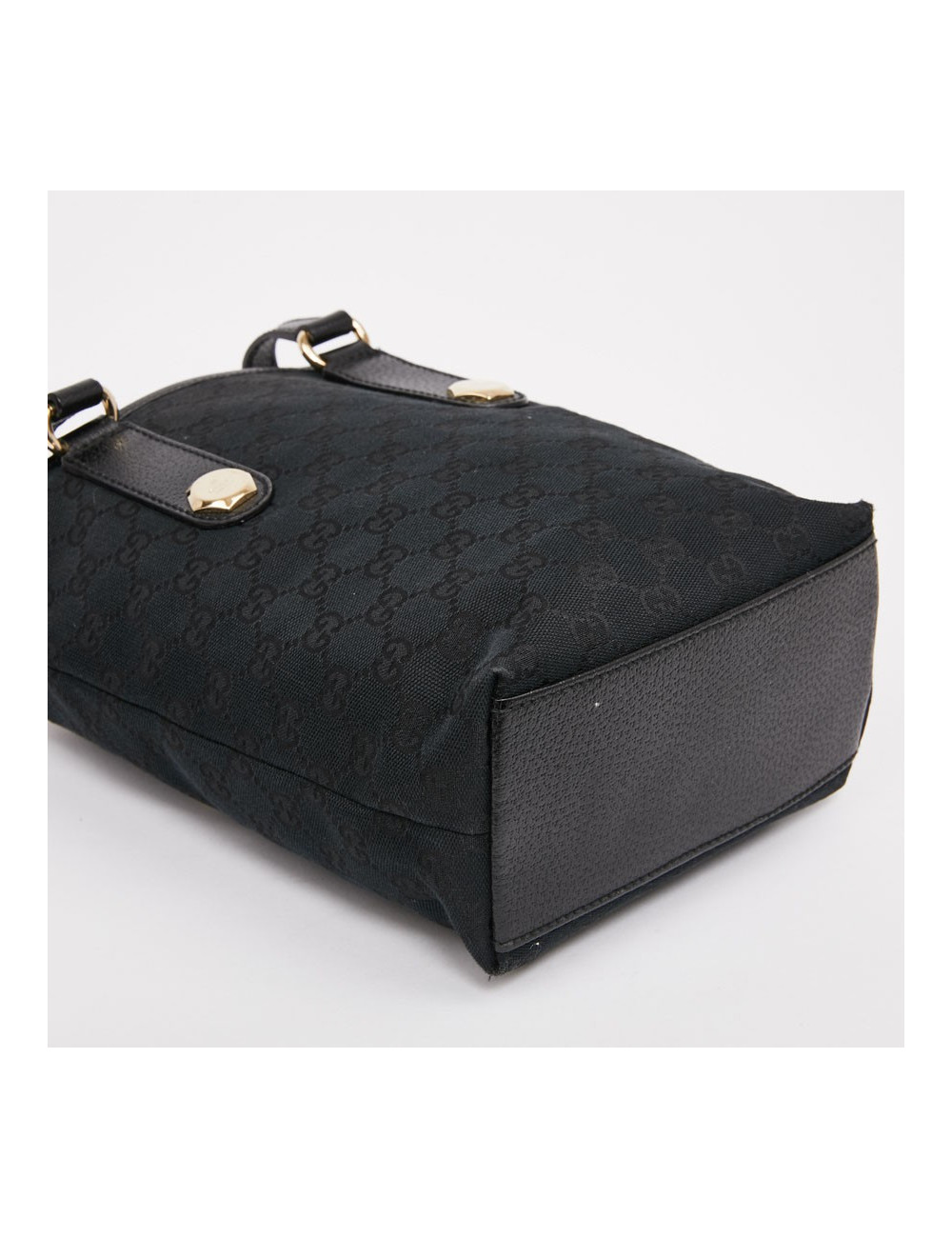 Sac seau GUCCI cuir grainé noir