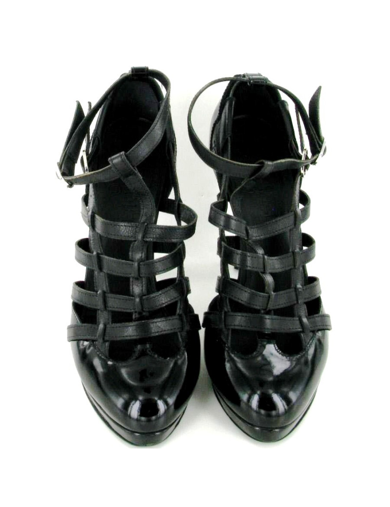 Escarpins CHANEL cuir et vernis noir T39