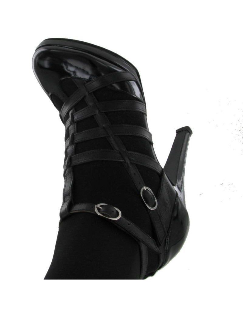 Escarpins CHANEL cuir et vernis noir T39