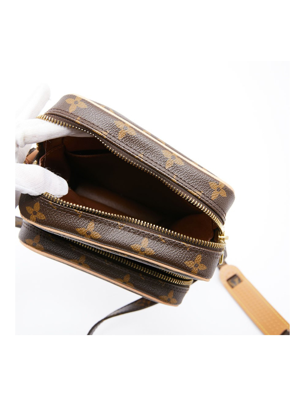 Sac LOUIS VUITTON Amazon 22 toile monogram