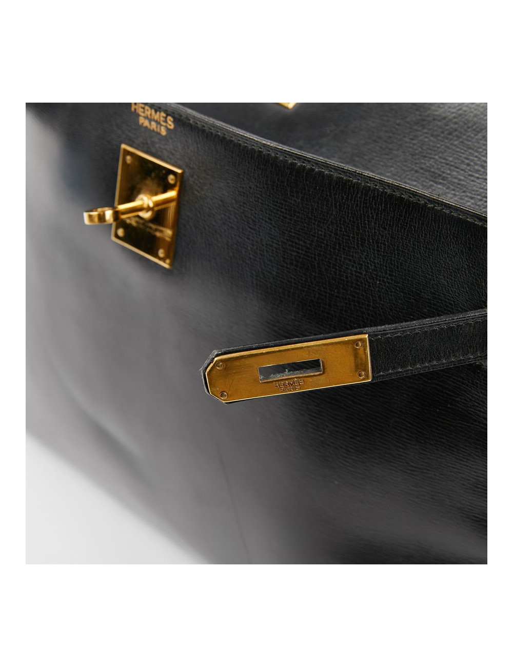 Sac Kelly 32 HERMES cuir box noir Vintage