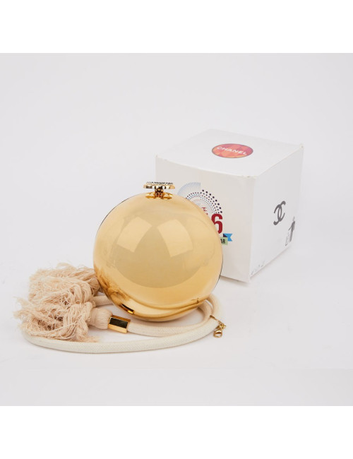 Minaudière Chanel Editions Limitées en plexiglas doré