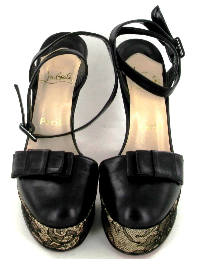 Talons CHRISTIAN LOUBOUTIN cuir noir et dentelle T 37,5 