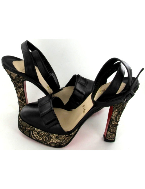 Talons CHRISTIAN LOUBOUTIN cuir noir et dentelle T 37,5 