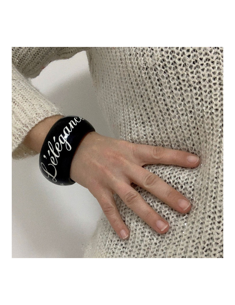 Bracelet CHANEL occasion "L'élégance c'est la ligne"