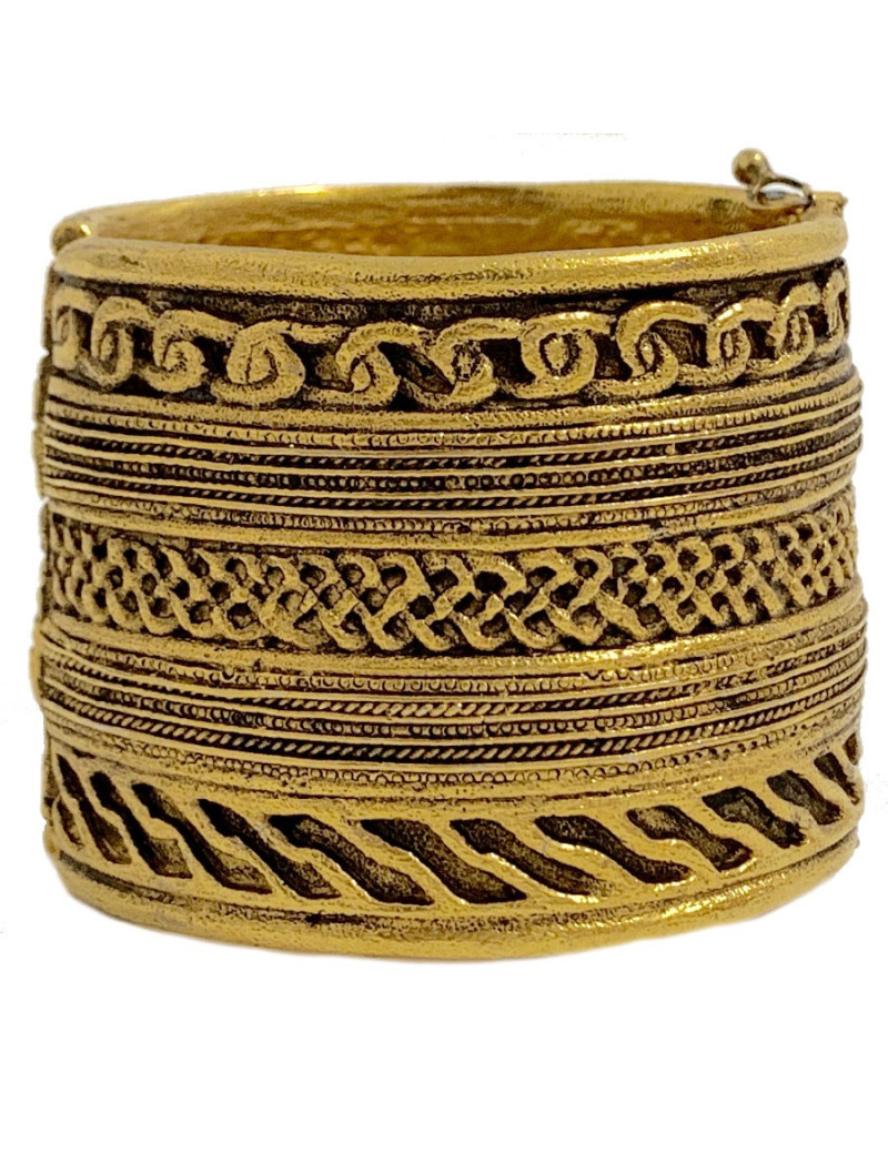 CHANEL couture vintage gilded cuff
