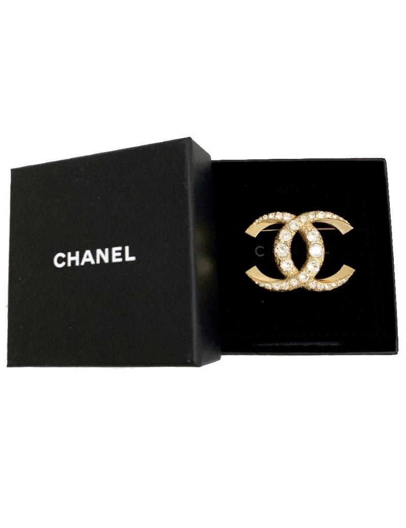 Broche CHANEL métal et strass CC doré