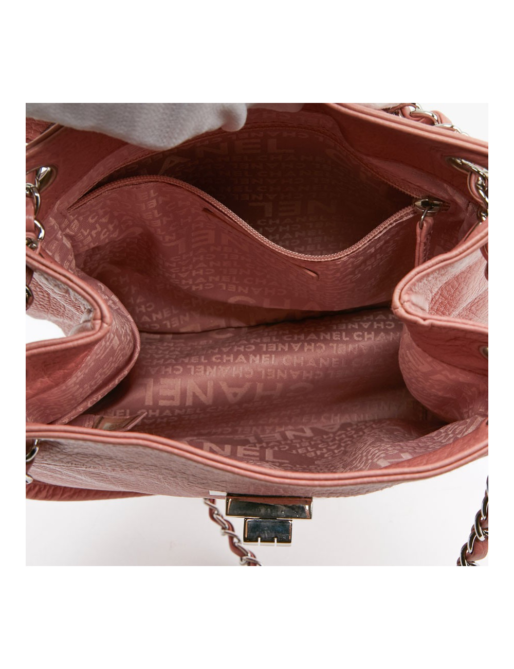 Sac CHANEL en cuir grainé vieux rose