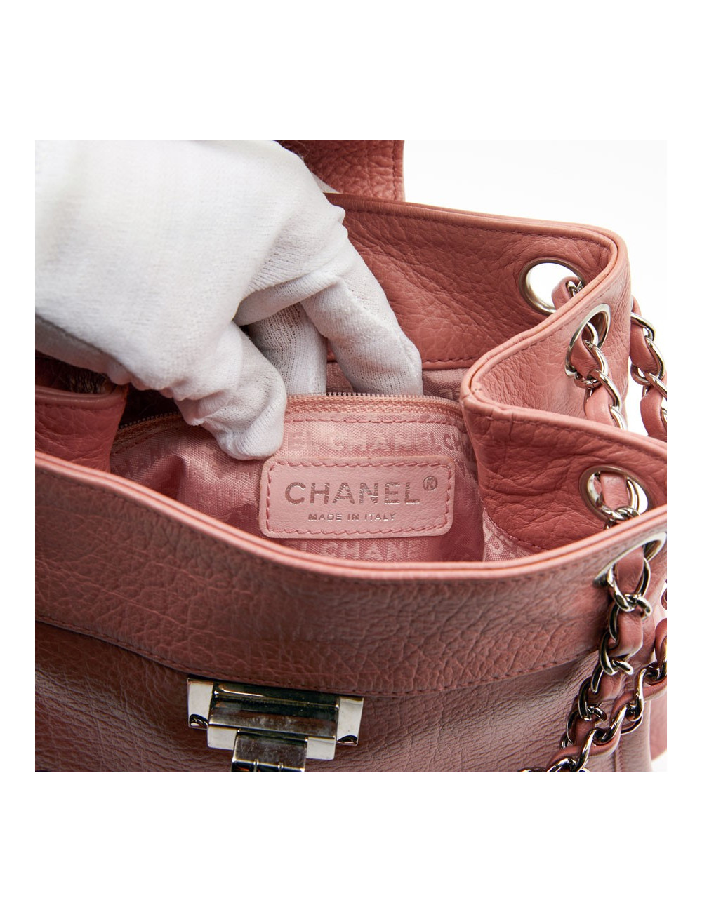 Sac CHANEL en cuir grainé vieux rose