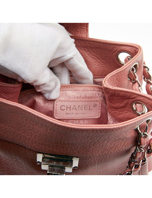 Sac CHANEL en cuir grainé vieux rose