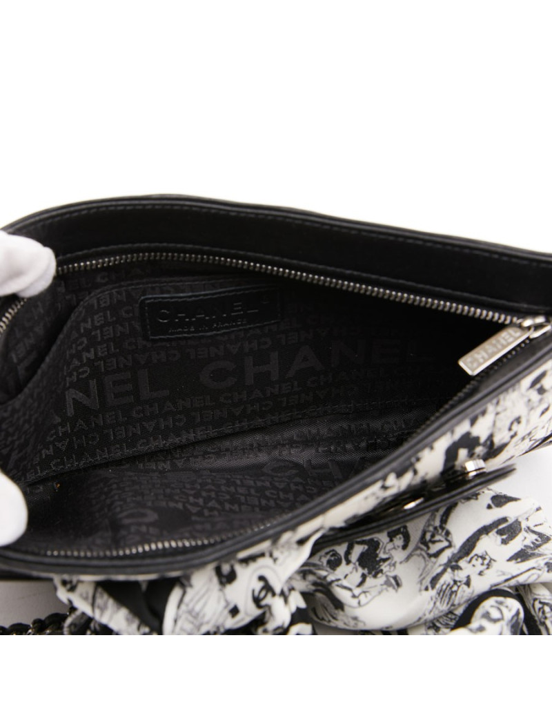 Pochette CHANEL