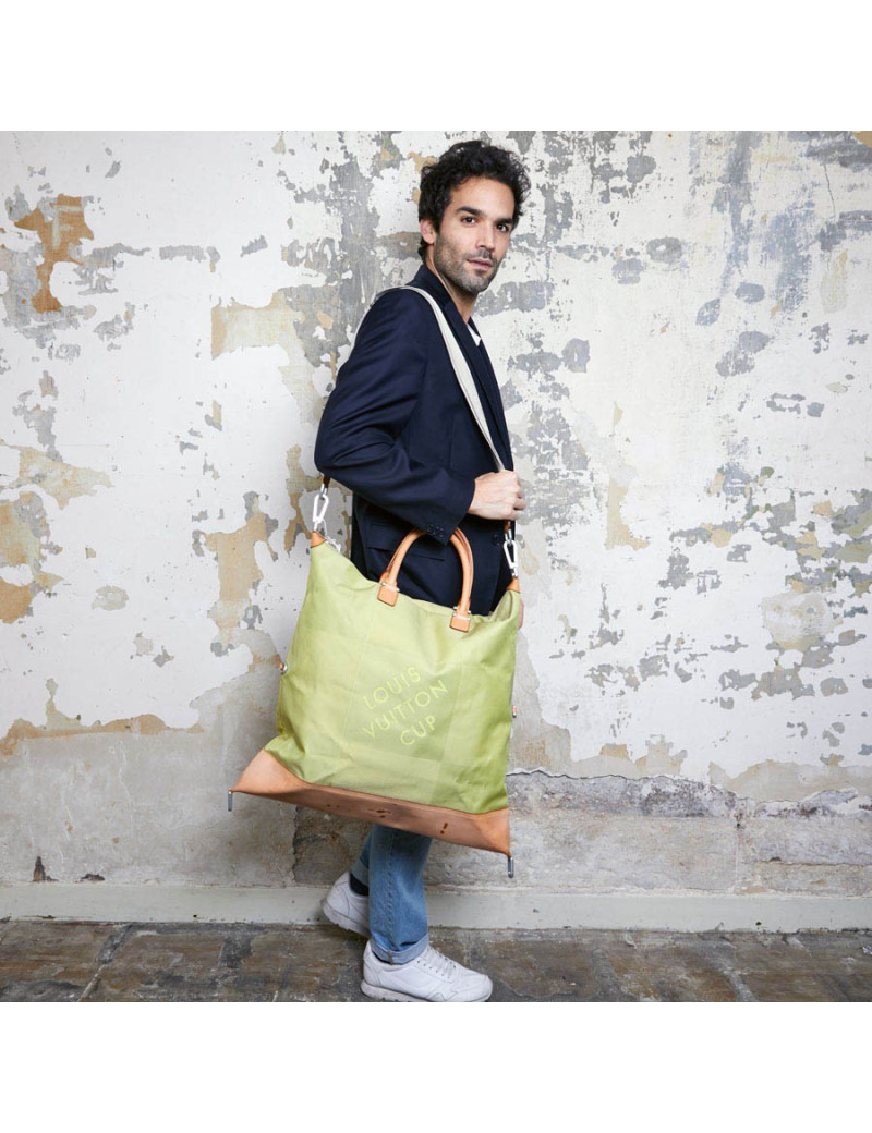 Sac de voyage LOUIS VUITTON CUP toile et cuir de vachette naturel