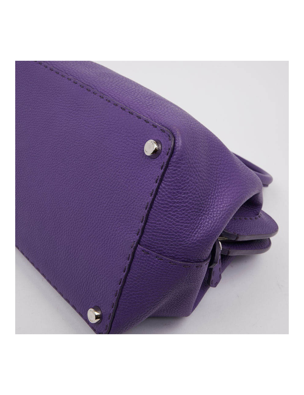 Sac FENDI cuir grainé violet