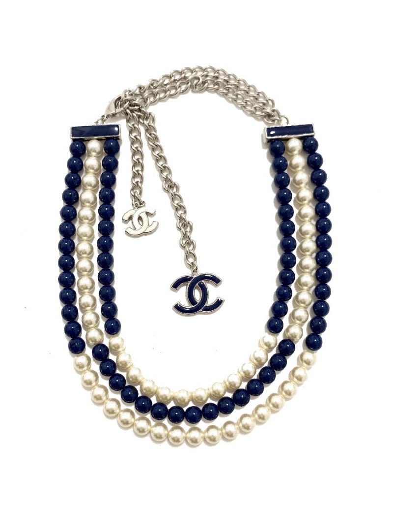 Sautoir CHANEL perles bleues triple rangs