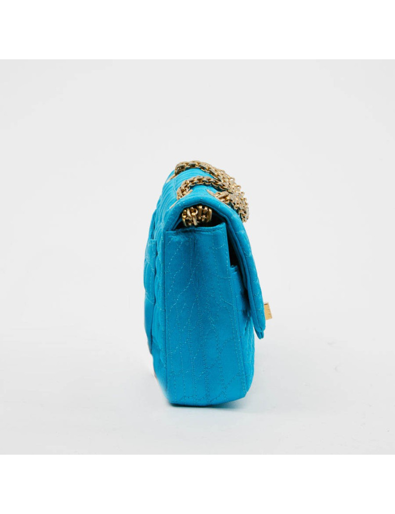 Sac 2.55 tissu façon croco CHANEL bleu