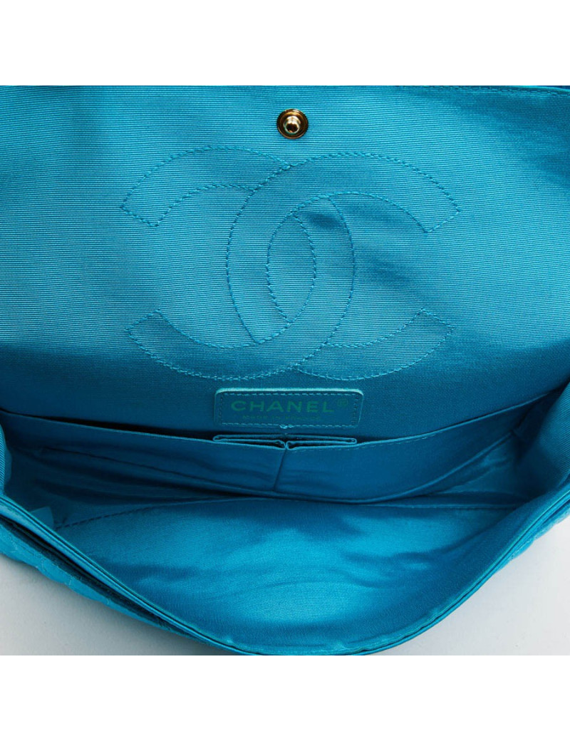 Sac 2.55 tissu façon croco CHANEL bleu