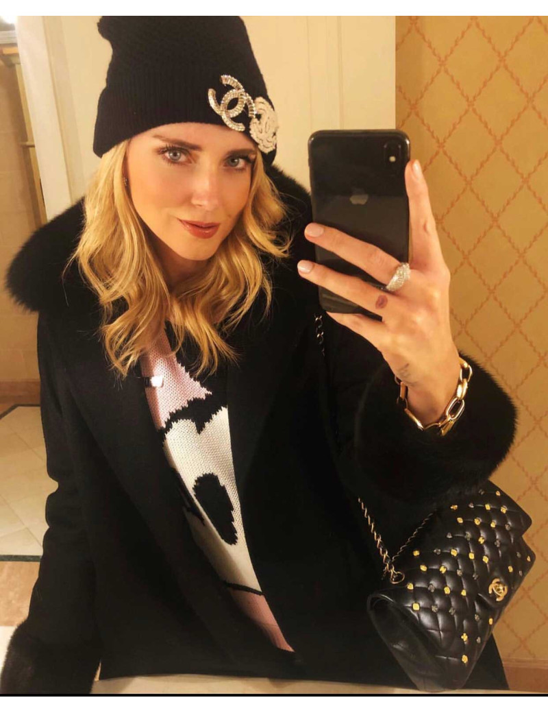 Broche CHANEL perles et strass