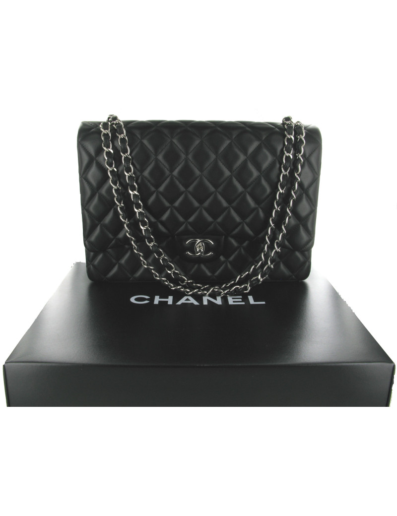 Maxi Jumbo CHANEL cuir lisse matelassé noir