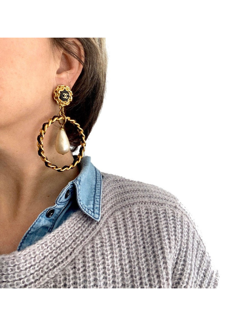 Boucle d’oreille chanel chaine et cuir