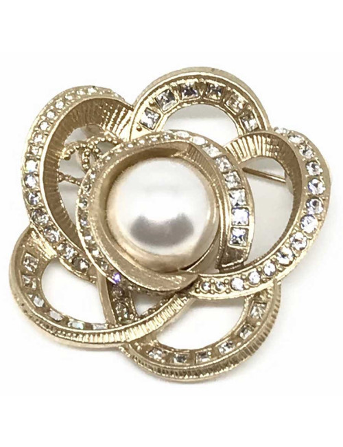 Broche CHANEL dorée et strass coeur en perle