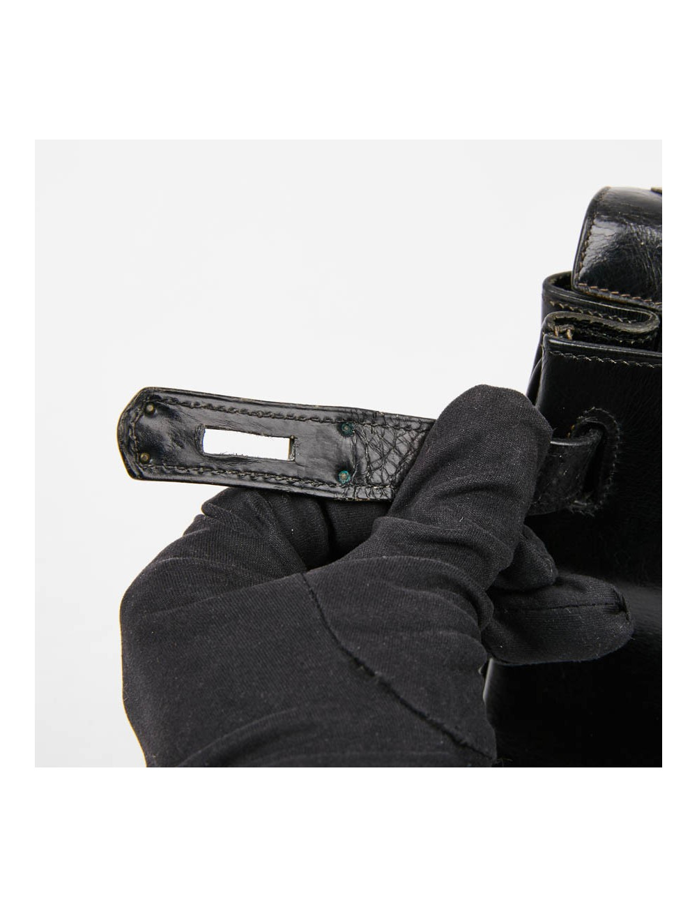 Sac Kelly 28 HERMES vintage cuir box noir