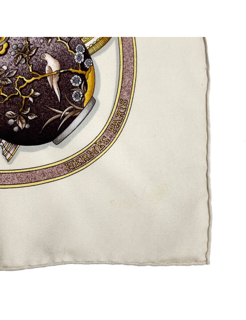 Carré 90 x 90 HERMES soie 100%