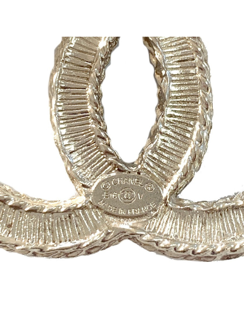 Broche CHANEL doréeet perles nacrées