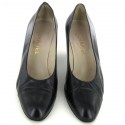 CHANEL T40.5 Navy Blue smooth calf pumps