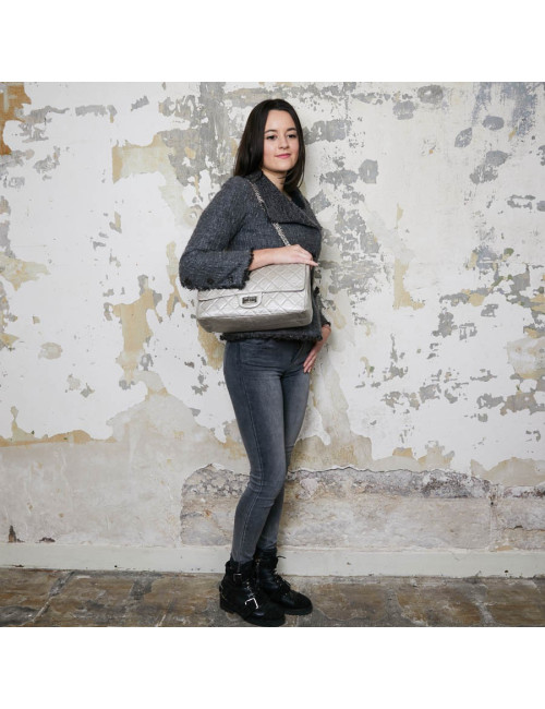 Jumbo CHANEL cuir vieilli argent