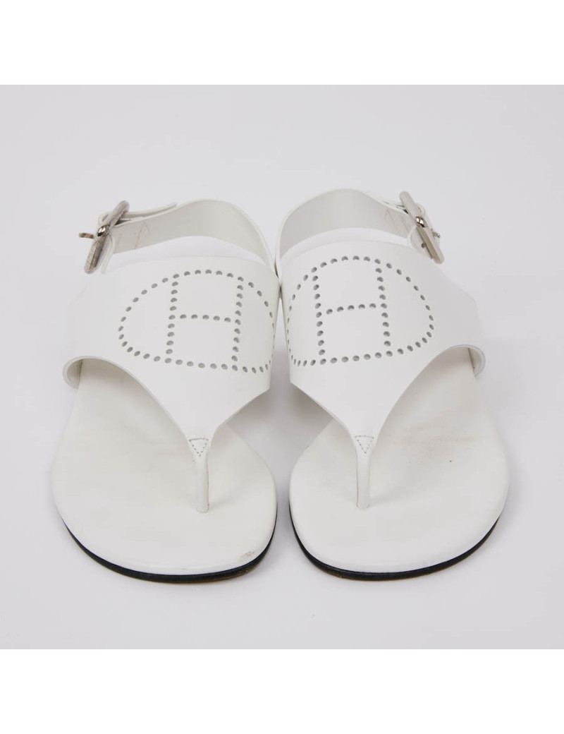 Sandales HERMES KOLA T37 cuir blanc perforé