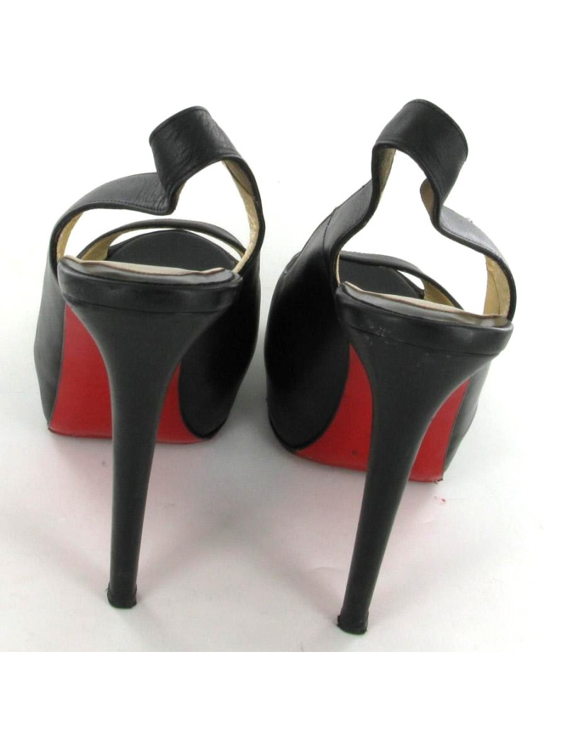 Escarpins CHRISTIAN LOUBOUTIN cuir noir T 39 