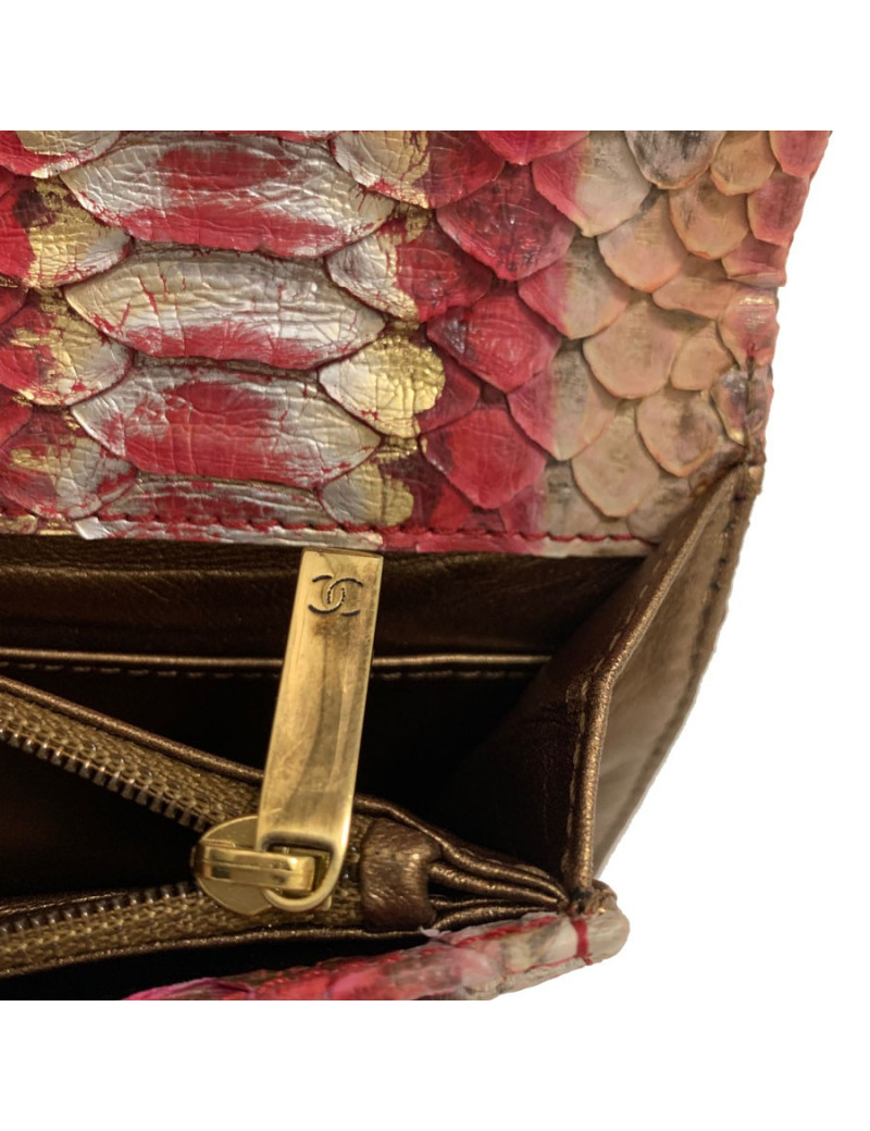 Pochette CHANEL python beige rose rouge