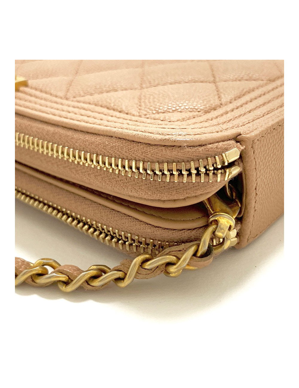 Mini Boy CHANEL bandoulière en cuir grainé rose