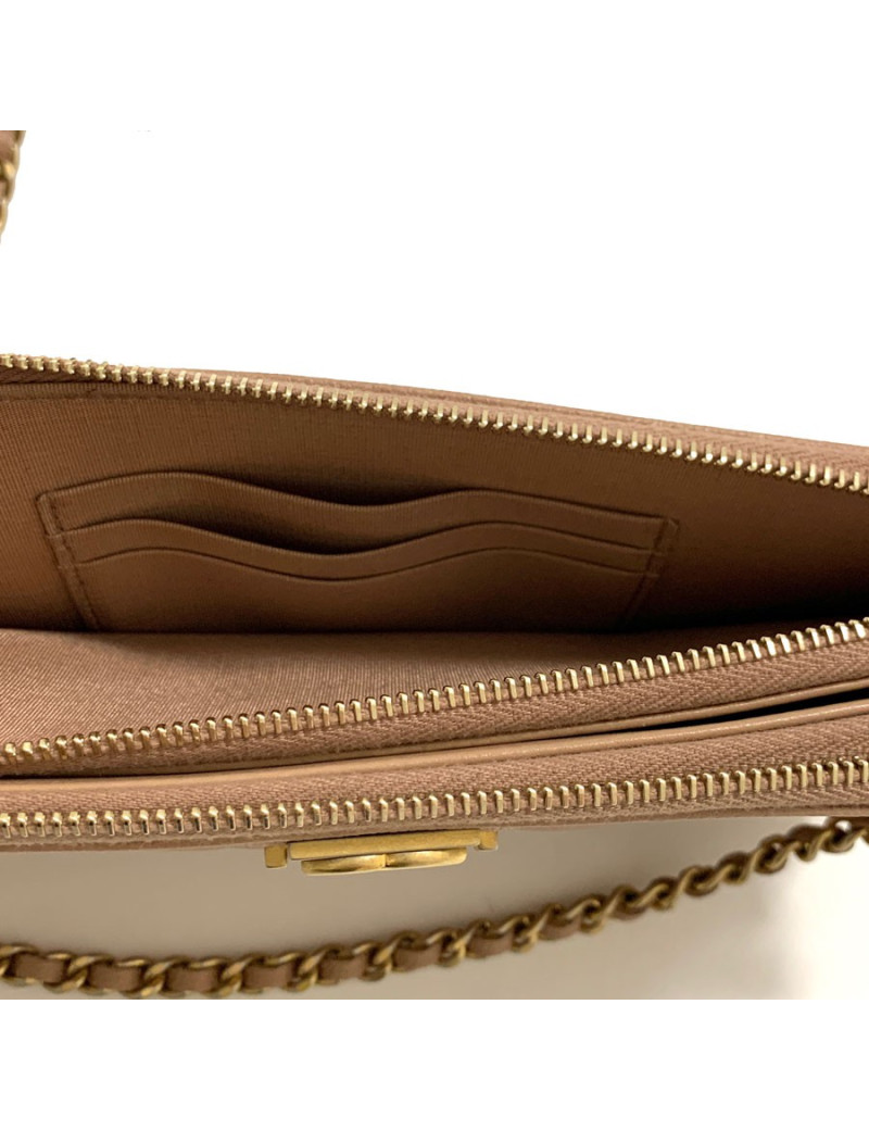 Sac CHANEL bandoulière BOY beige