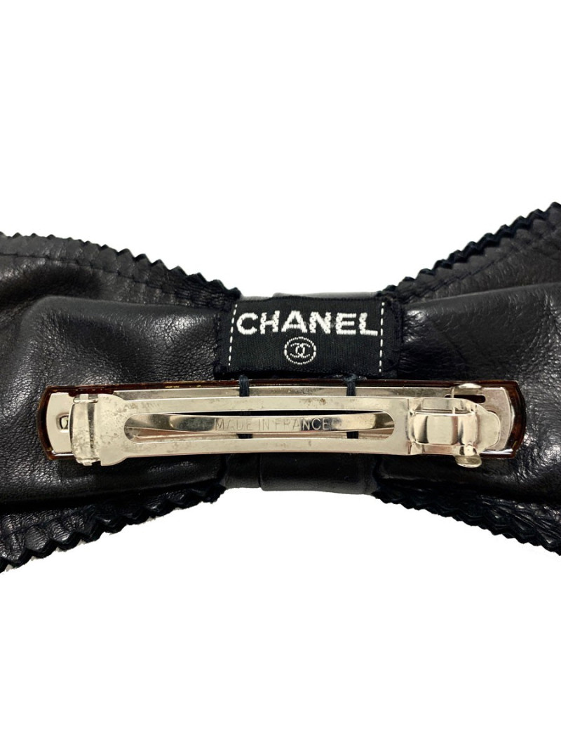 Barette CHANEL noeud cuir noir