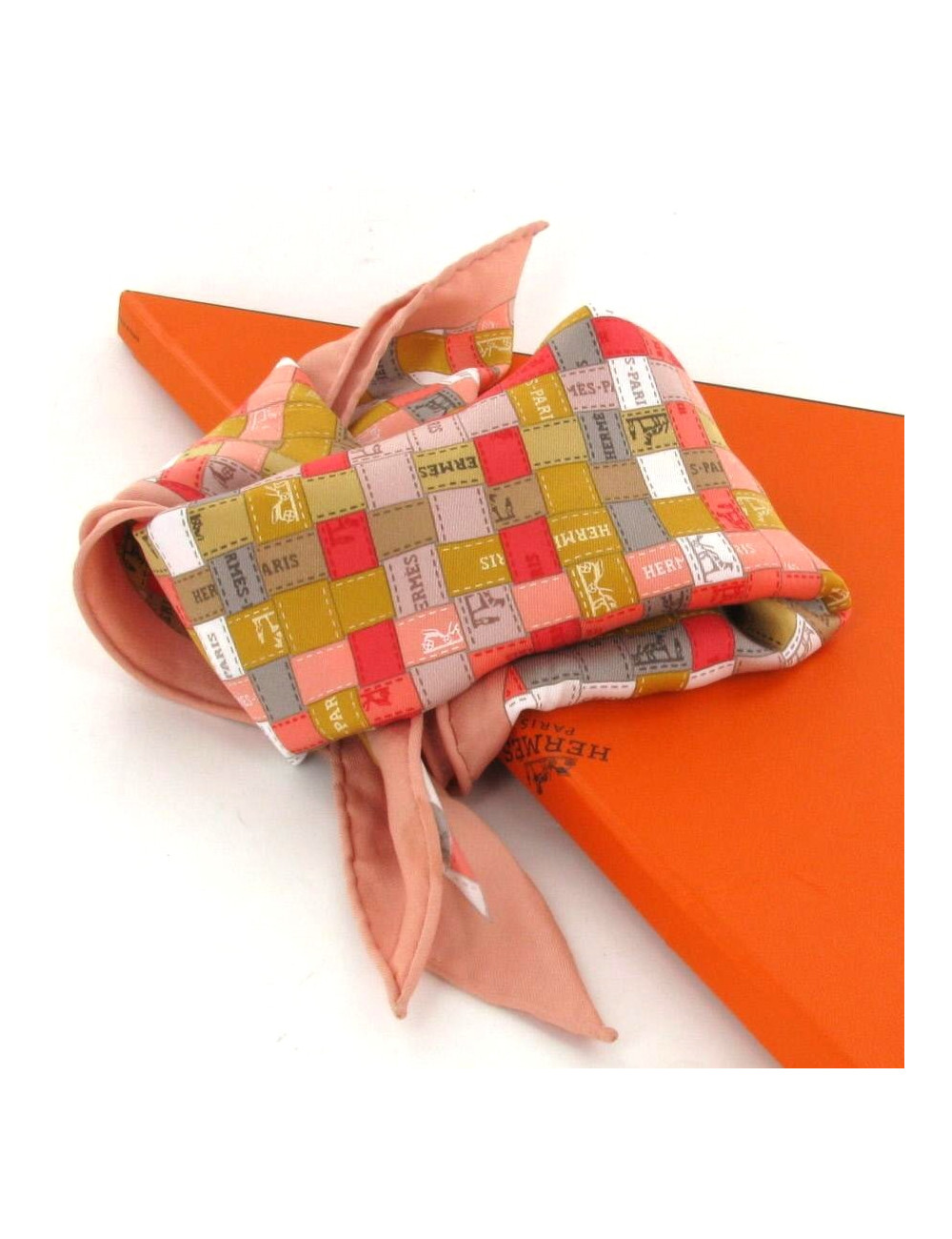 Petit carré BURBERRY carreaux 