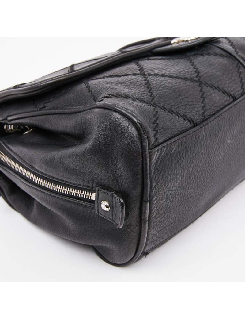 Sac CHANEL matelassé cuir noir