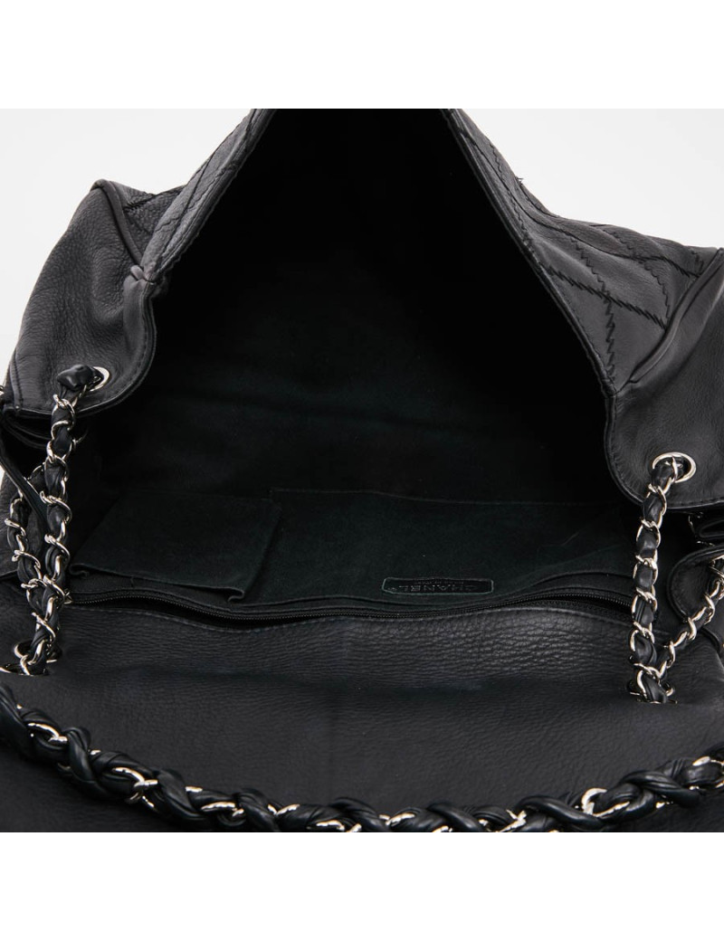 Sac CHANEL matelassé cuir noir