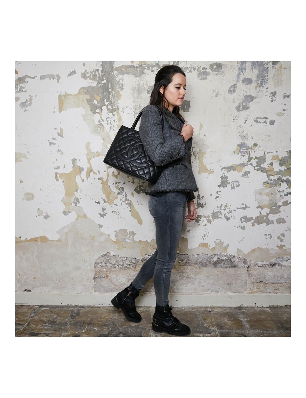 Sac cabas CHANEL cuir caviar noir