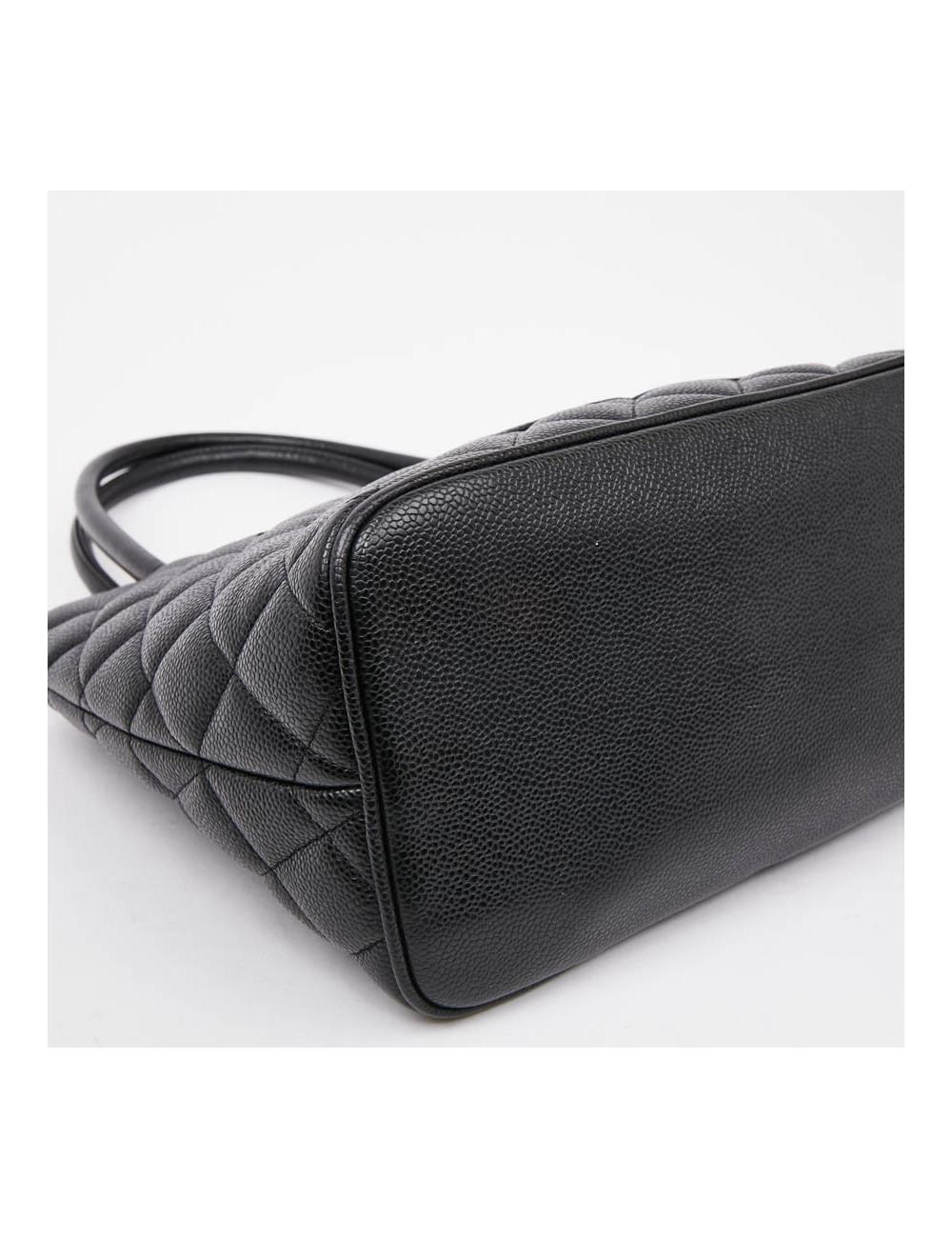 Sac cabas CHANEL cuir caviar noir