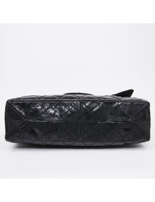 Grand sac CHANEL cuir verni noir