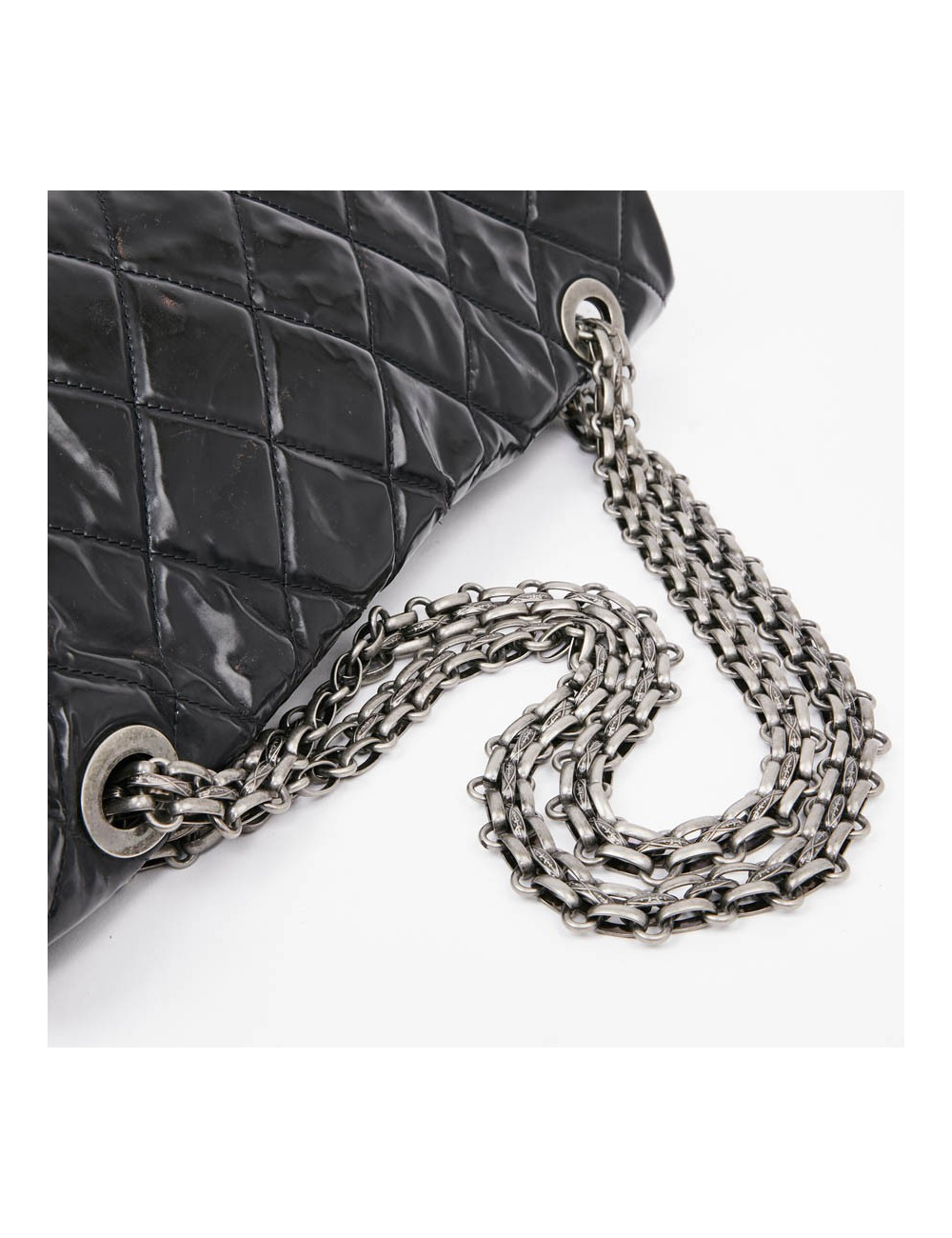 Grand sac CHANEL cuir verni noir