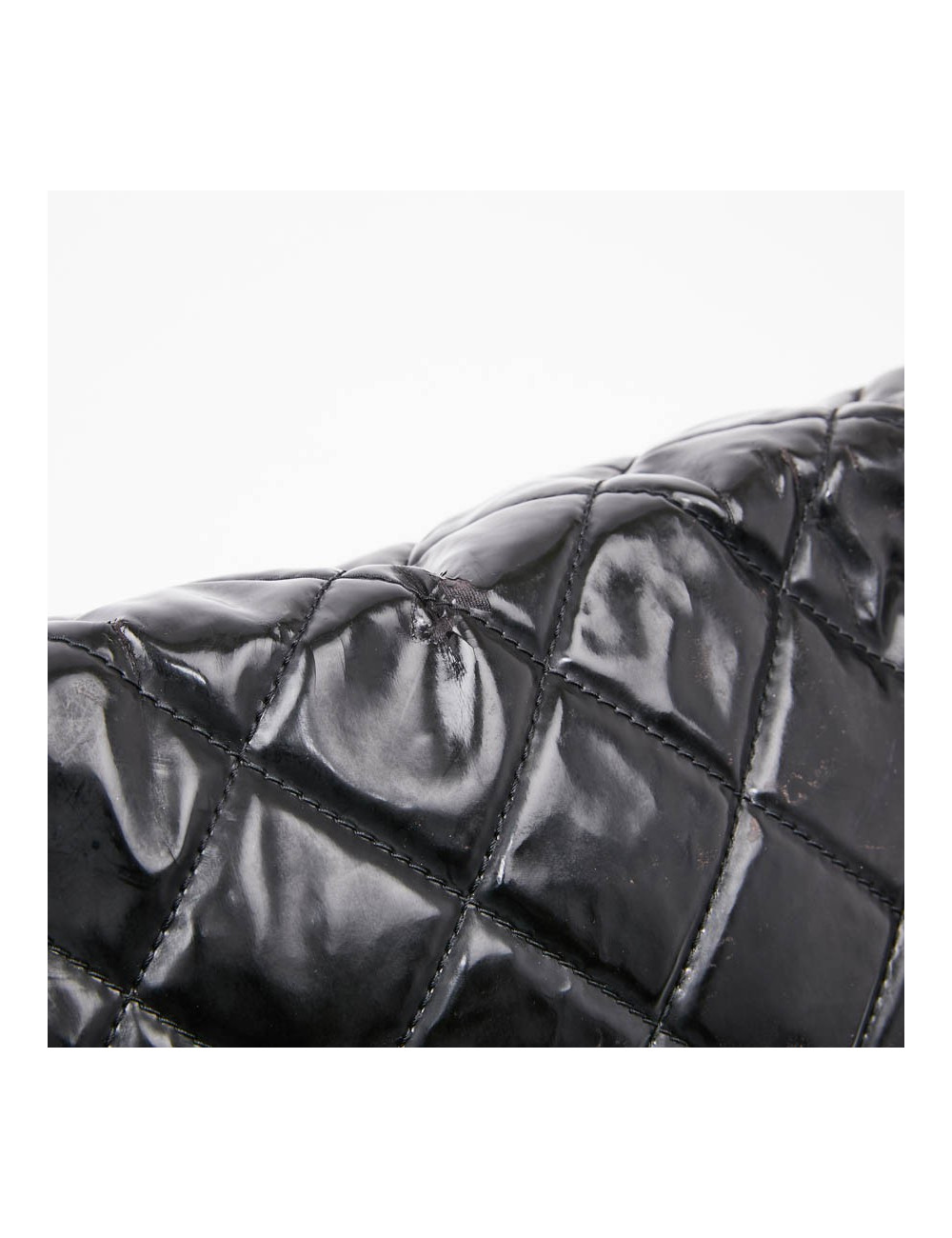 Grand sac CHANEL cuir verni noir