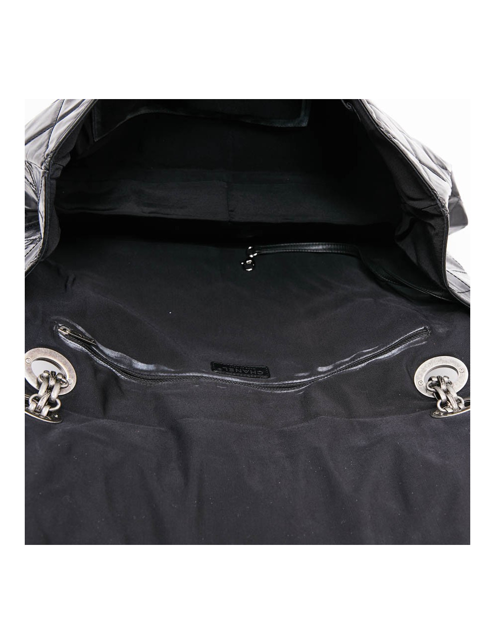 Grand sac CHANEL cuir verni noir