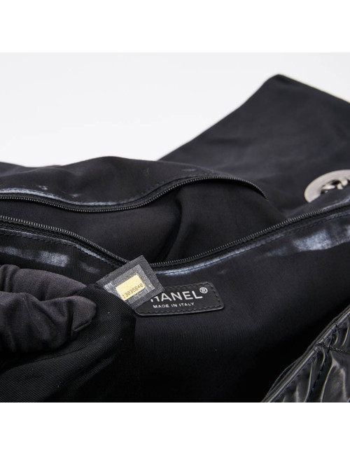 Grand sac CHANEL cuir verni noir