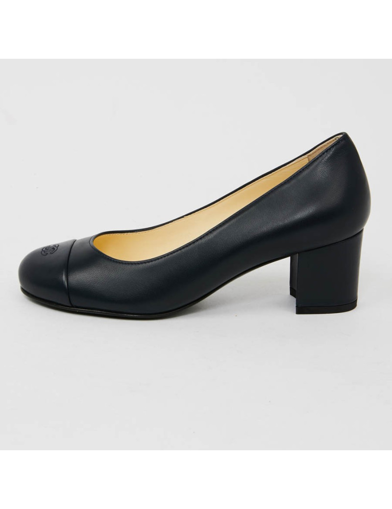 Escarpins T35 CHANEL cuir bleu
