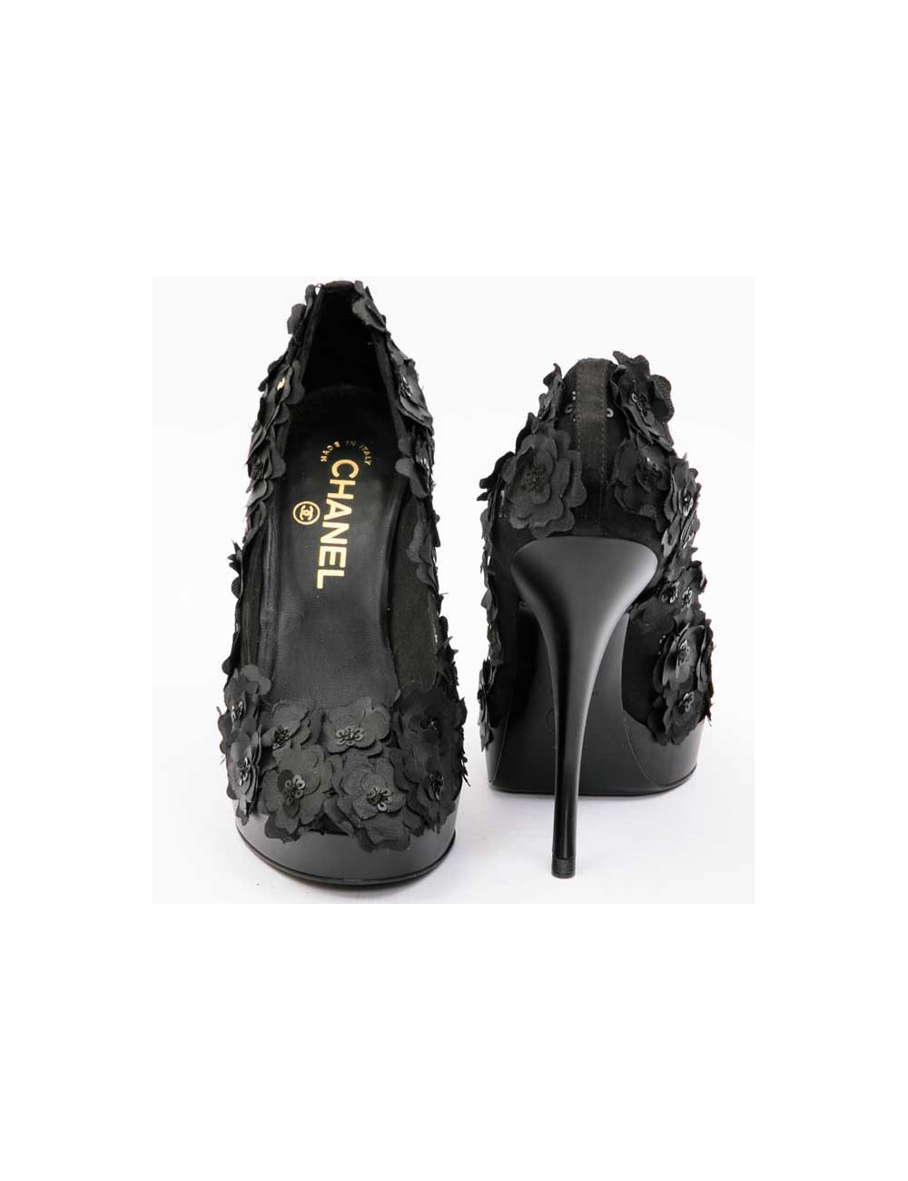 Escarpins T 37.5 CHANEL camélias noirs