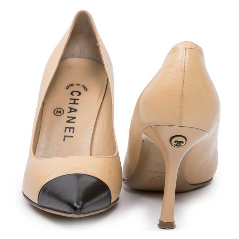 CHANEL high heels in beige and black smooth lamb leather size 35.5