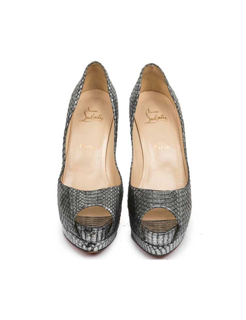 Sandales  T 39.5 CHRISTIAN LOUBOUTIN en python argent